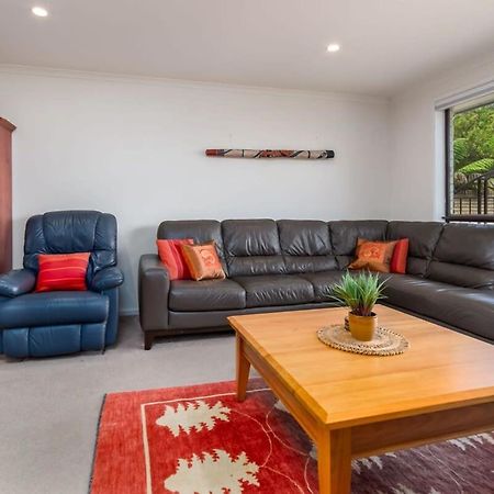 Spacious And Restful Holiday Home With Backyard Weetangerra Exterior photo